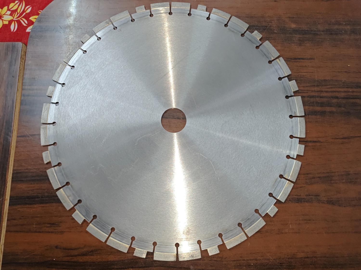 20 Inch Shaw Blade — Ready