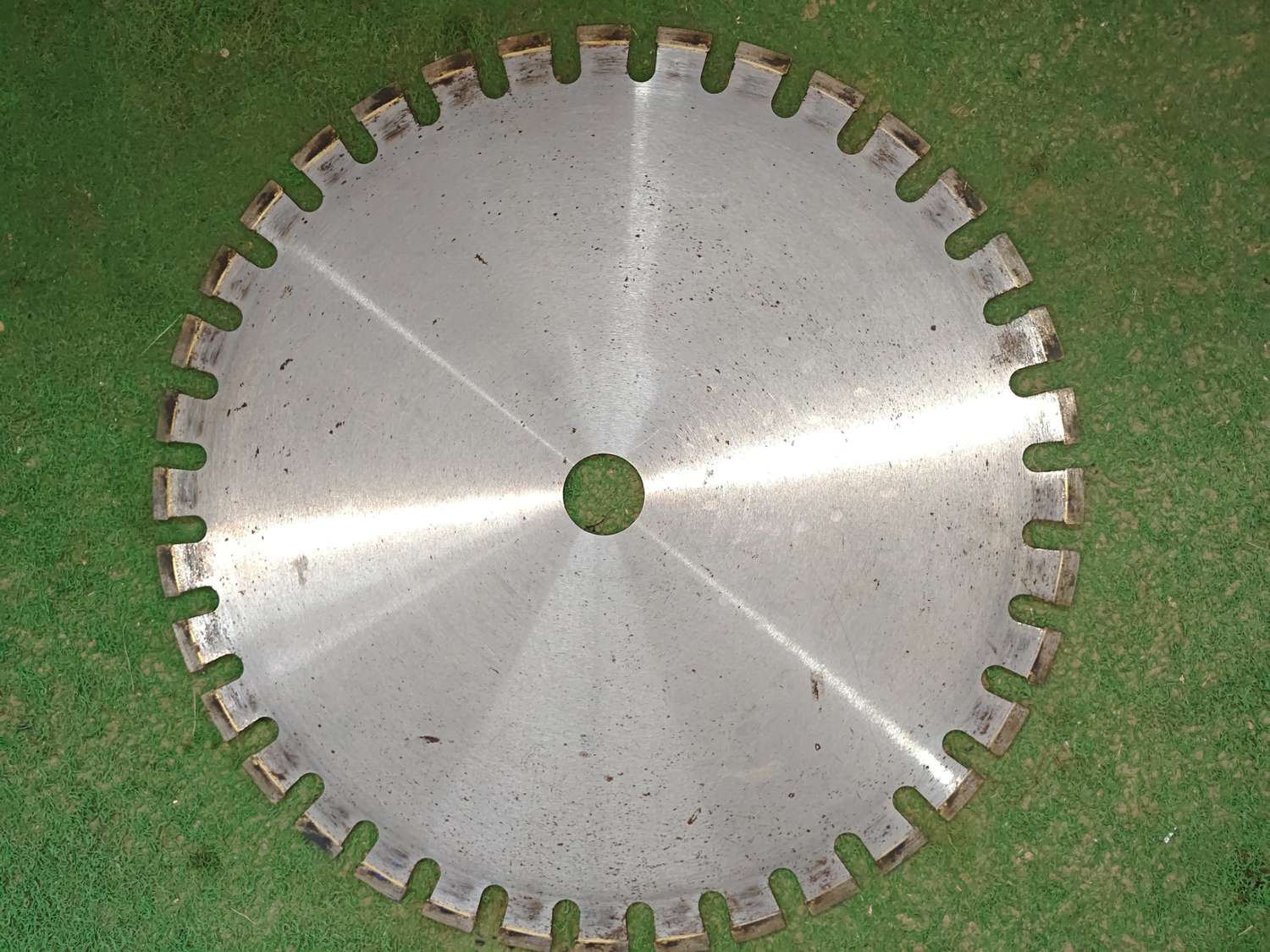 26 Inch Shaw Blade — Ready